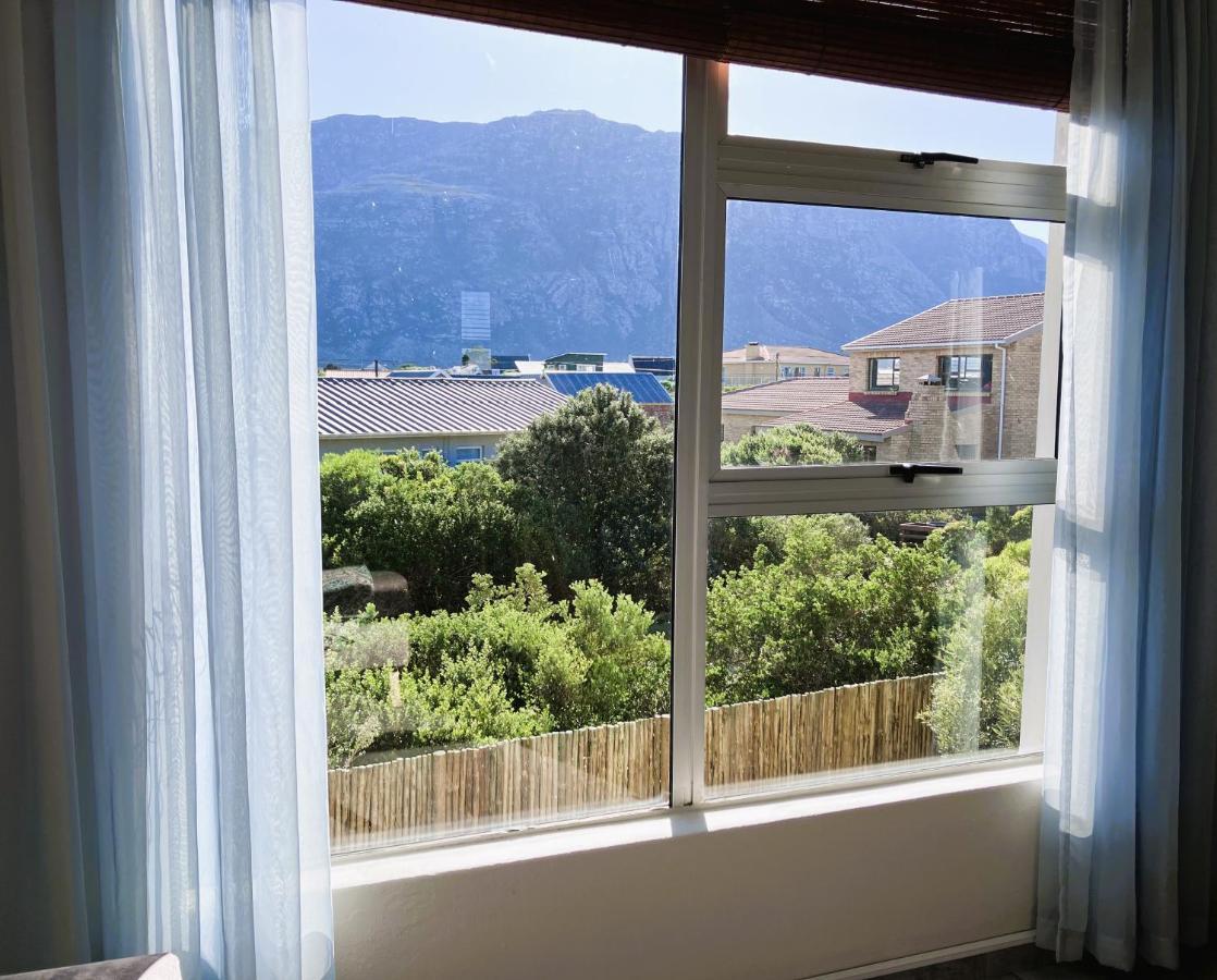 Silverdunes - Seaview Bettyʼs Bay エクステリア 写真